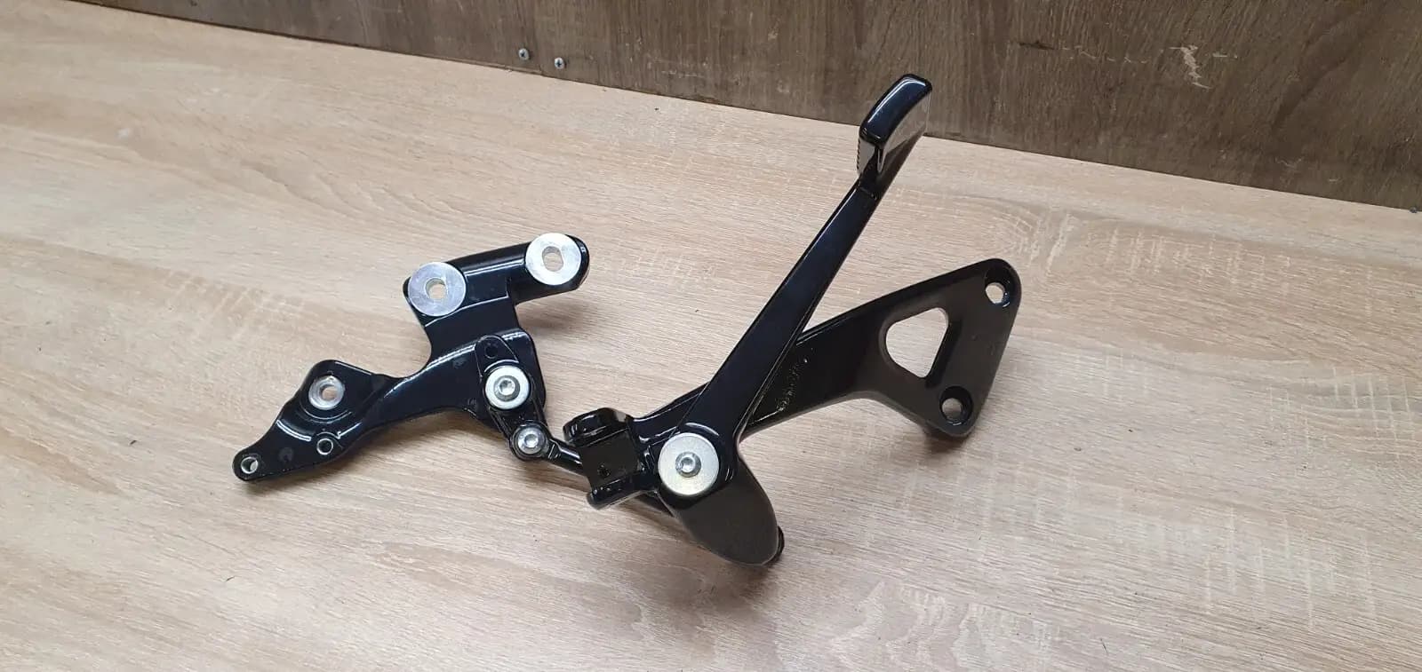Harley Davidson FXBB 2019 Front Right Footrest Hanger Rear Brake Pedal Assembly